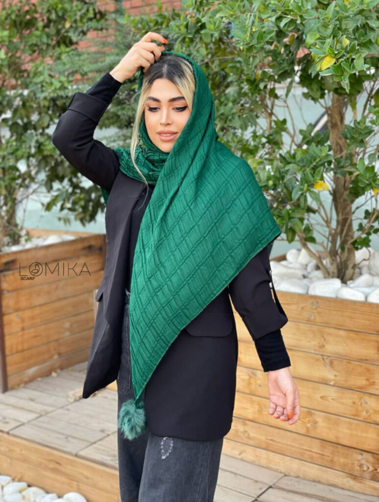 روسری پلیسه پم پم