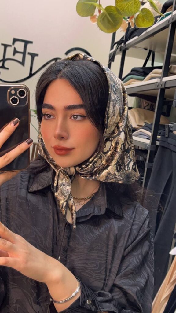 خرید عمده مینی اسکارف‌