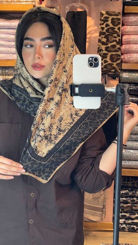 خرید شال و روسری