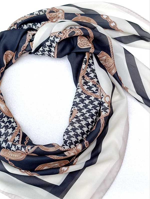 روسری حریر دستدوز