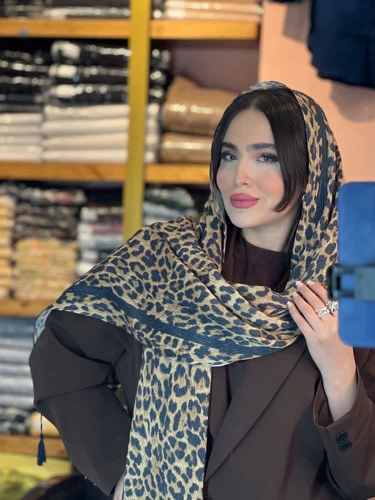 شال پلیسه چاپی لمه