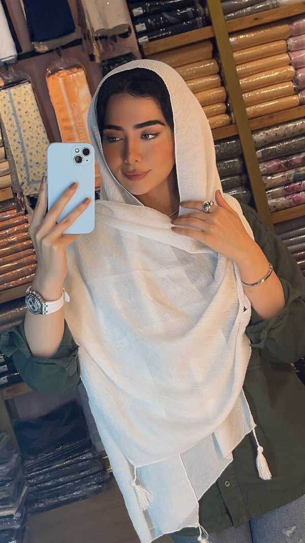 شال و روسری پلیسه