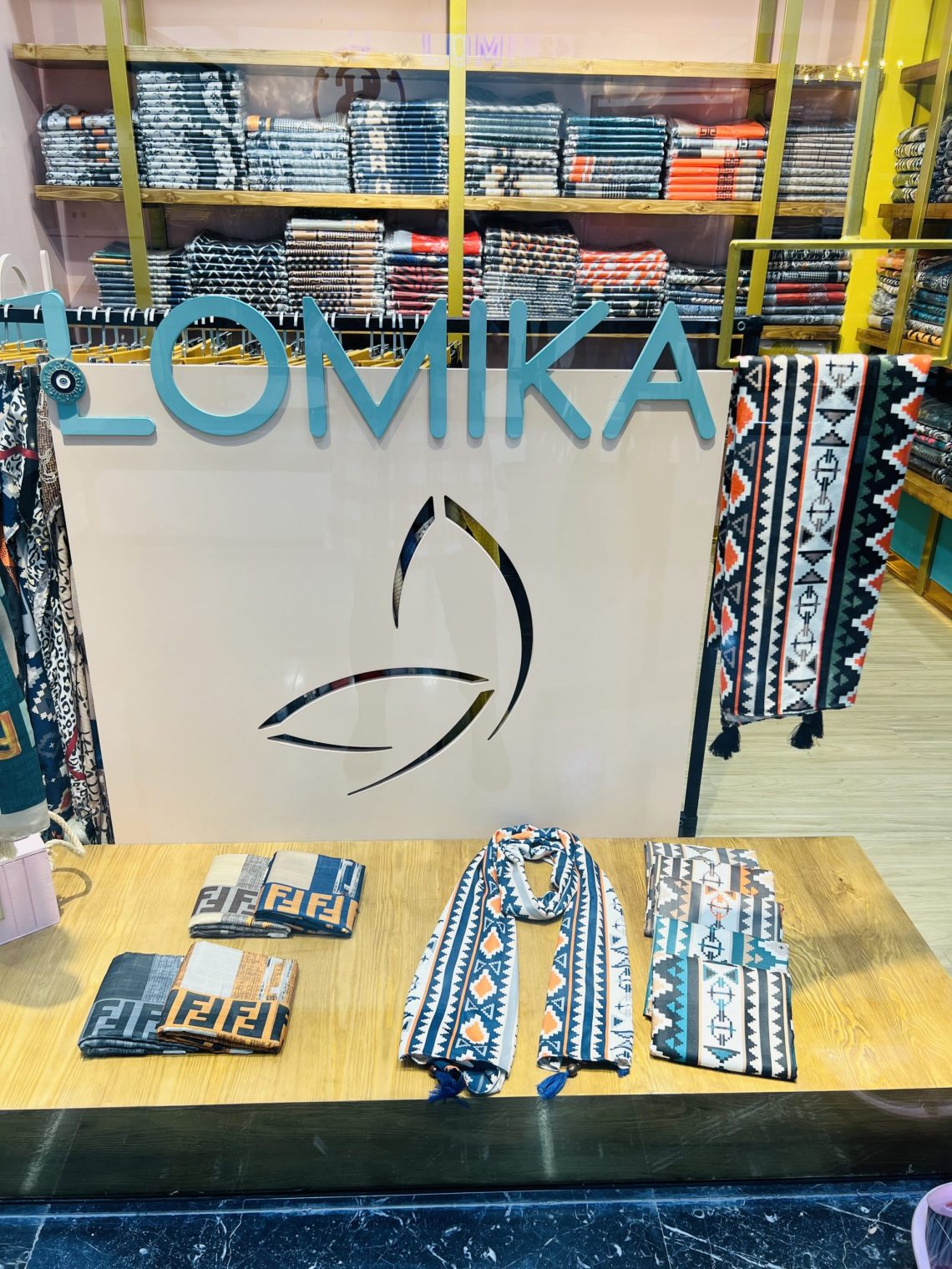 خرید عمده شال در بازار