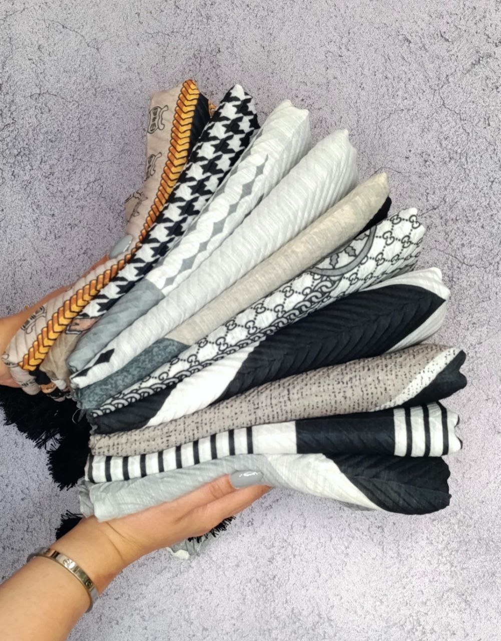 شال پلیسه طرحبندی بسته10طرحی کد sp29 (عمده)