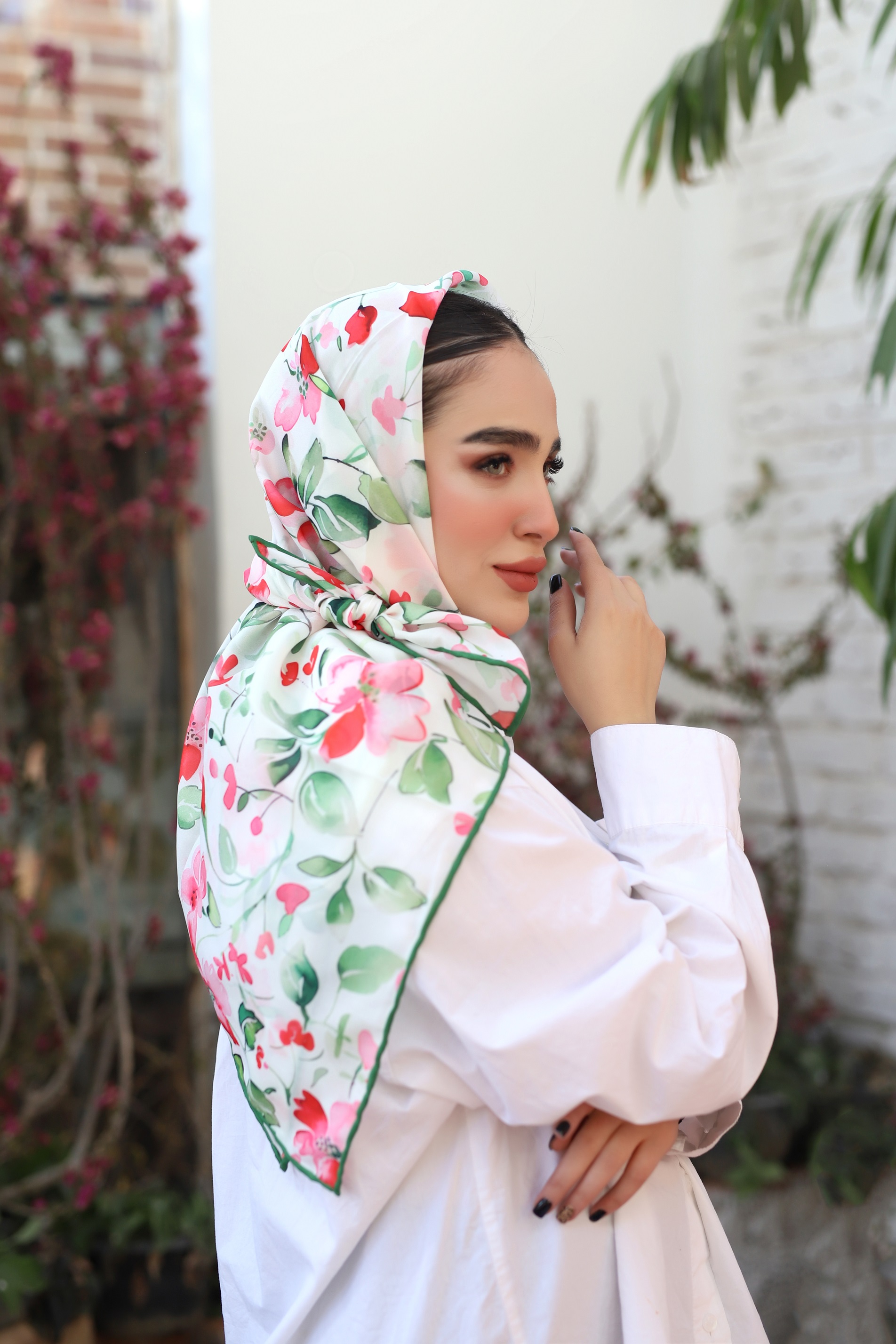 روسری حریردستدوز ابرنگی بسته10طرحی کد r56 (عمده)