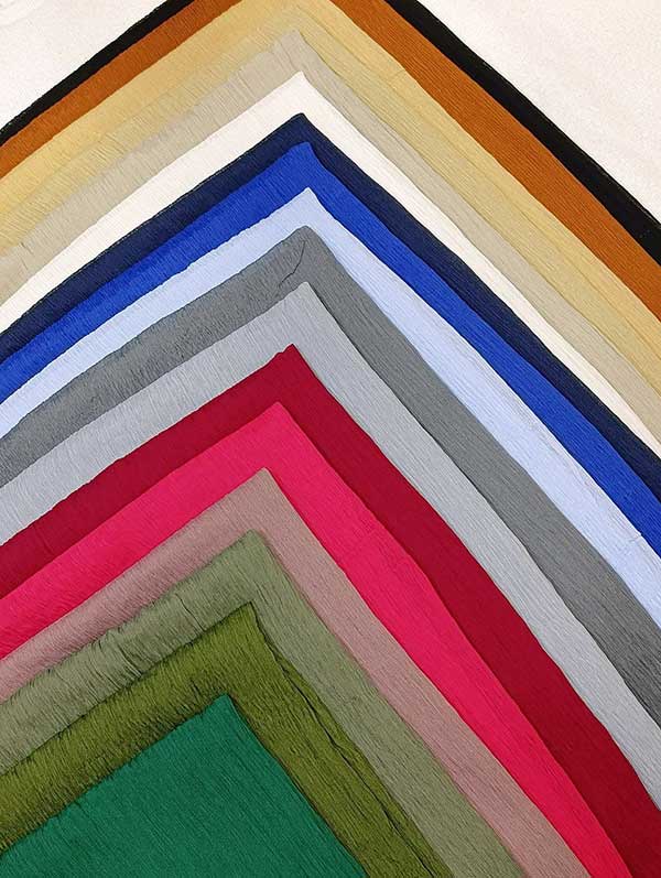 شال پلیسه حریر بسته17رنگی کد sp39 (عمده)
