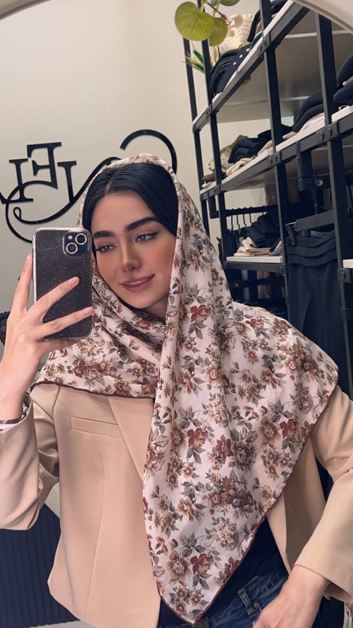 روسری حریردستدوز بسته8طرحی کد r64 (عمده)