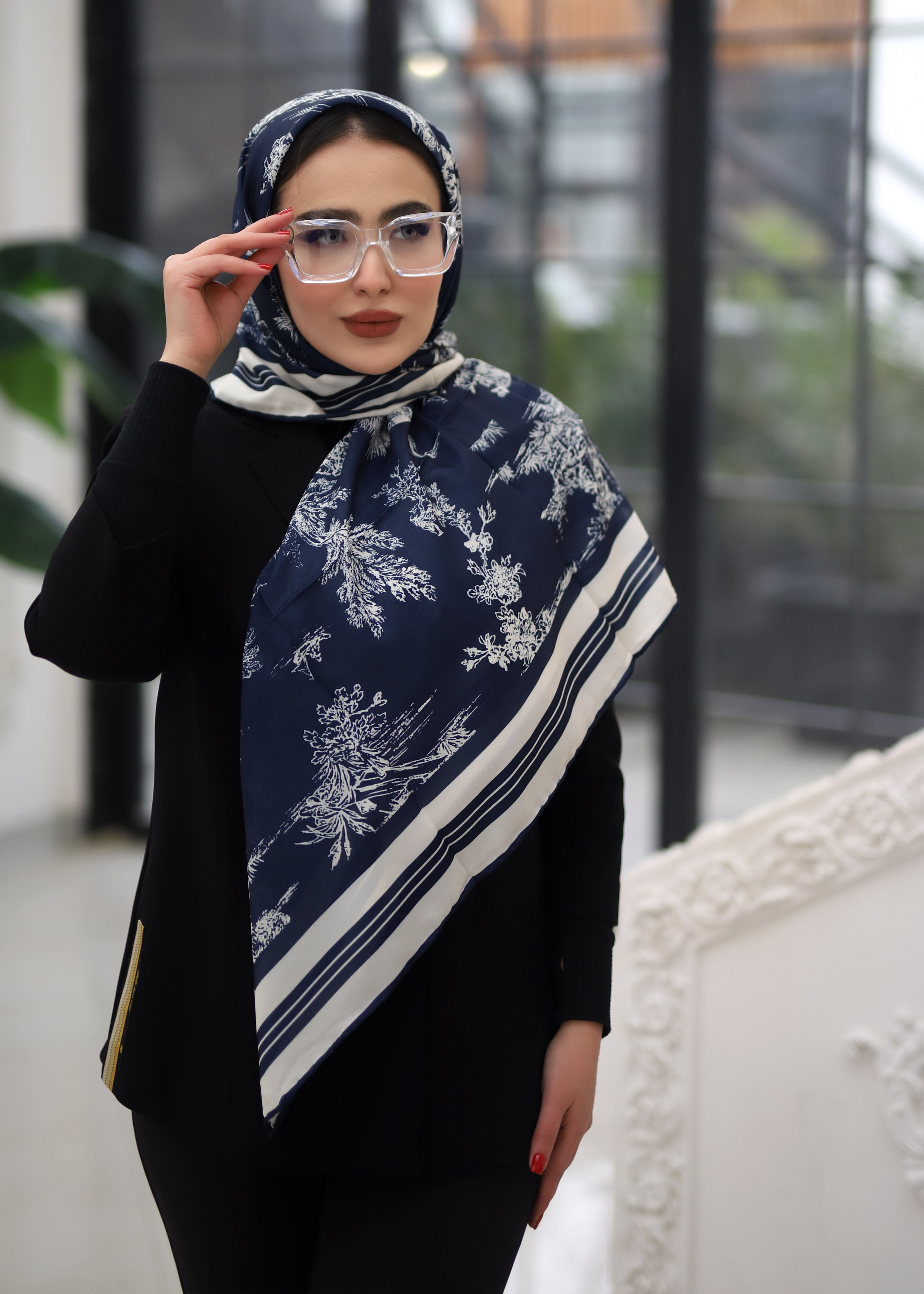 روسری حریر دستدوز بسته8رنگی کد r70 (عمده)