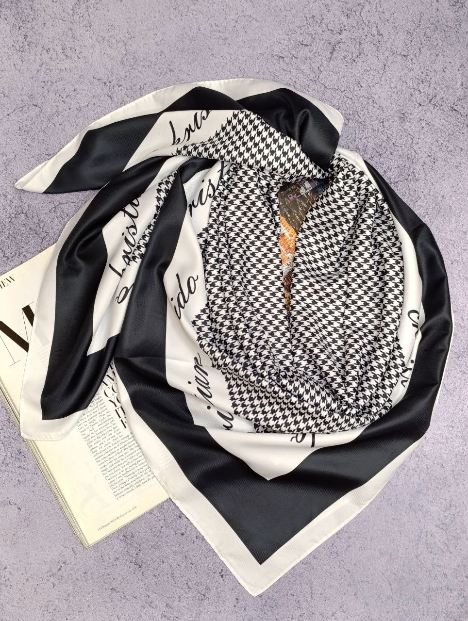 روسری ابریشم توییل پک سفیدمشکی بسته6طرحی کد r79 (عمده)