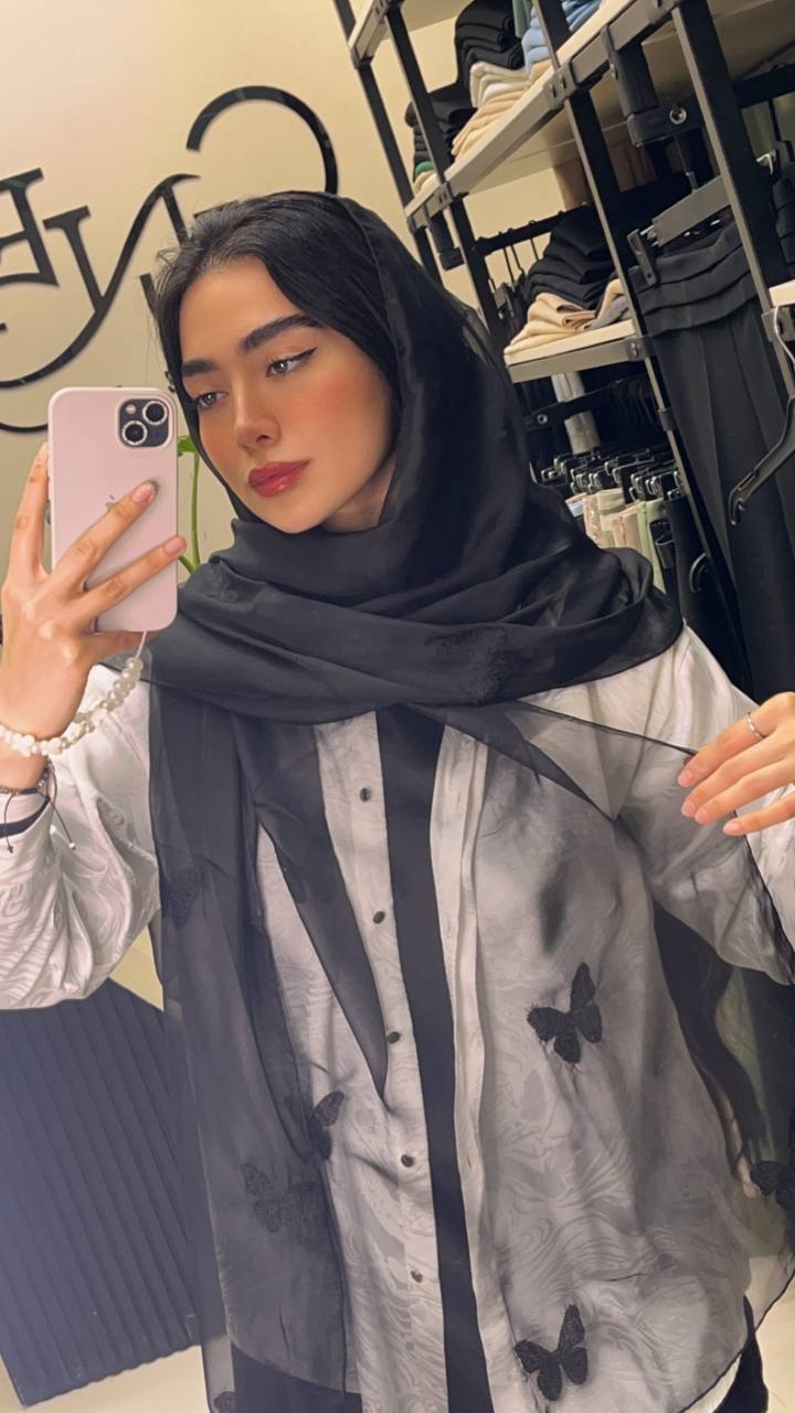 شال حریر گلدوزی طرح پروانه سری انتخابی کد sm57 (عمده)