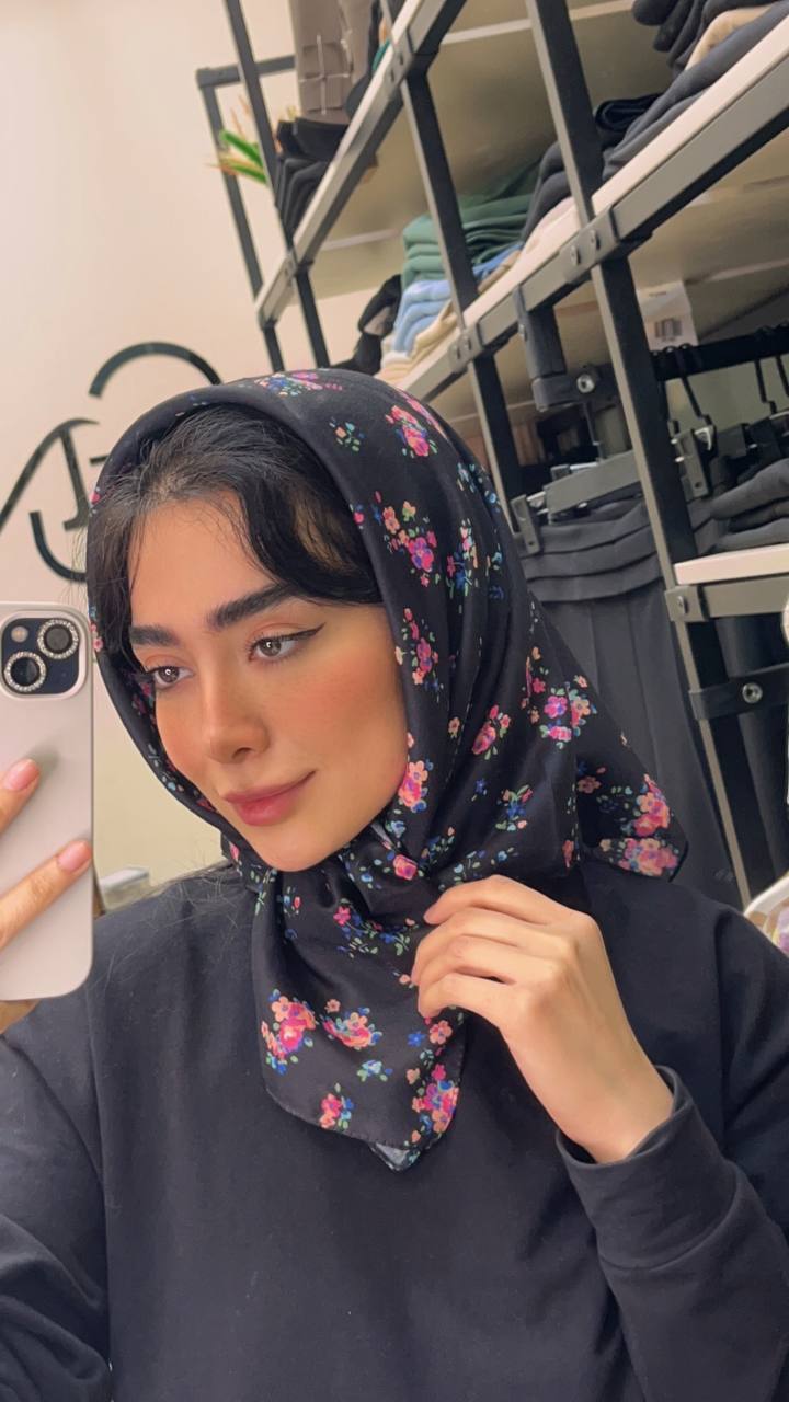 مینی اسکارف گل بسته6رنگی کدmt35 (عمده)