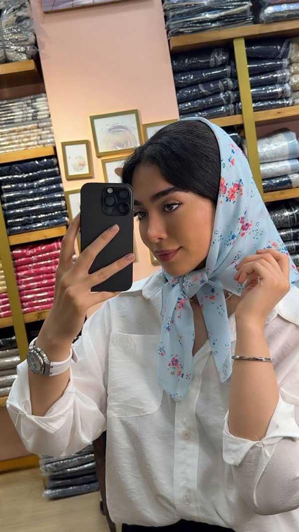 مینی اسکارف گل بسته8رنگی کدmt35 (عمده)
