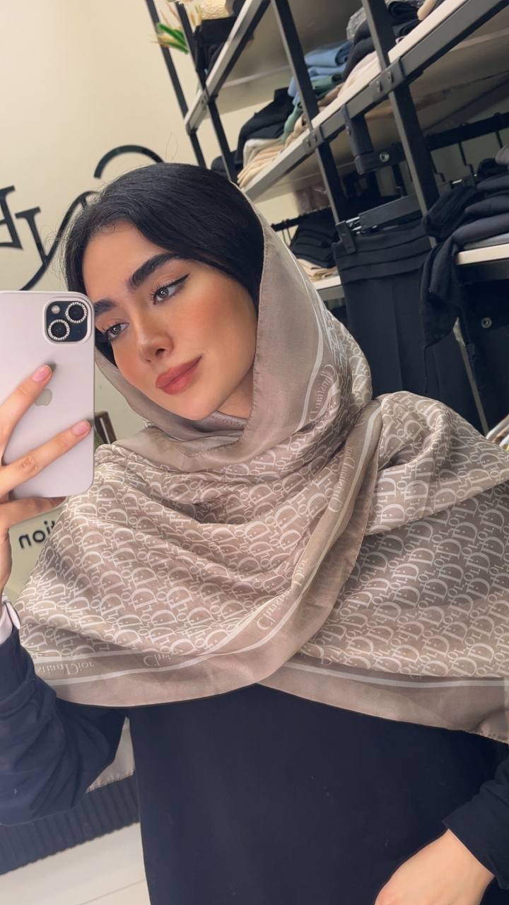 شال حریر پک کرم بسته10طرحی کد sh60 (عمده)