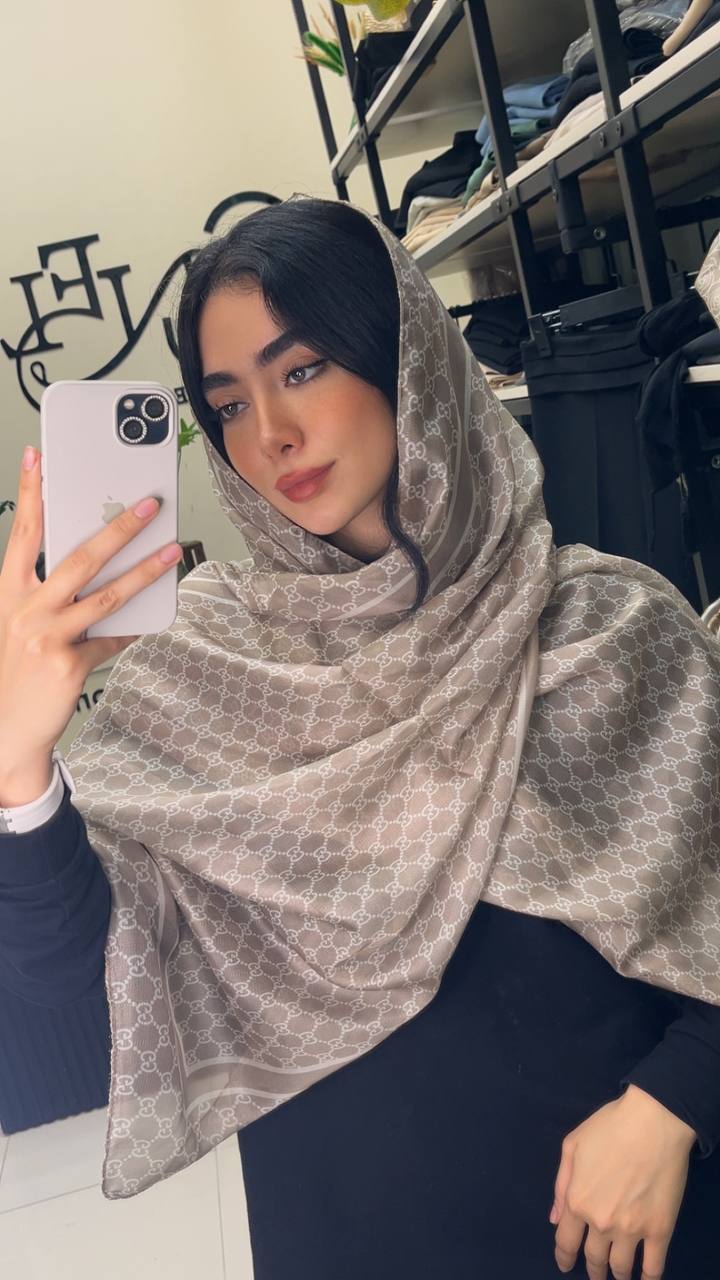 شال حریر پک کرم بسته10طرحی کد sh60 (عمده)
