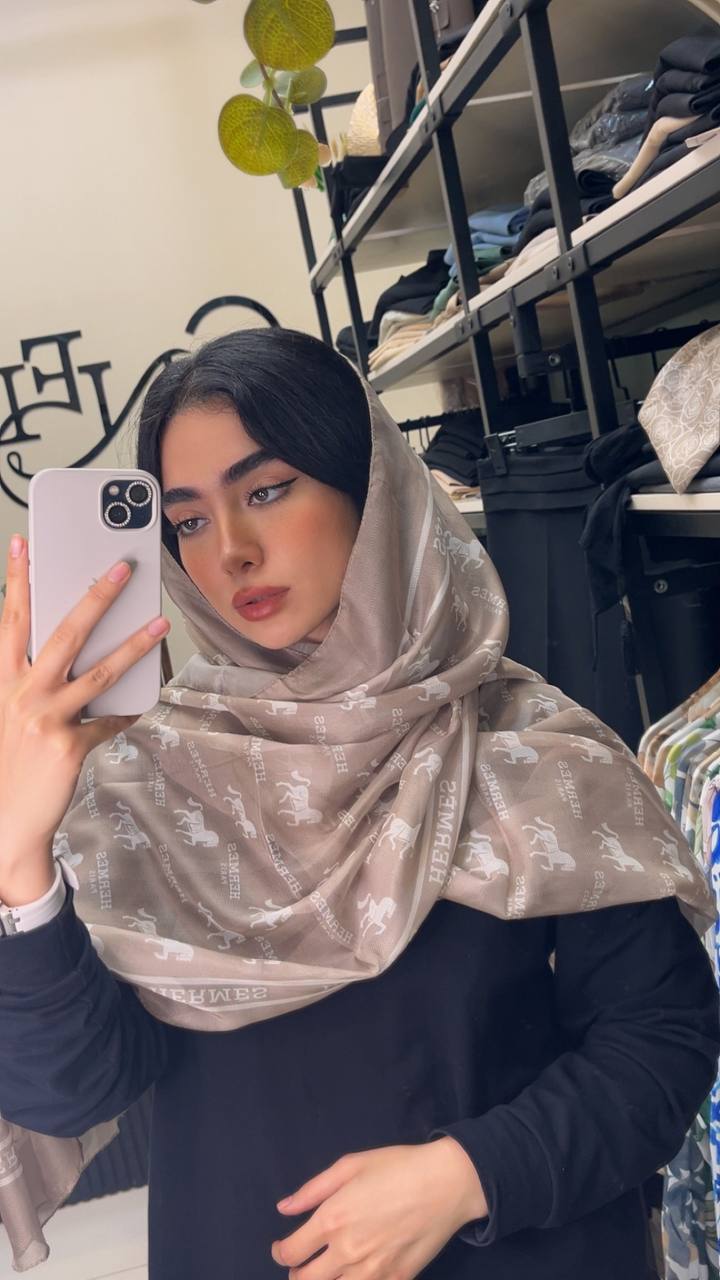 شال حریر پک کرم بسته10طرحی کد sh60 (عمده)