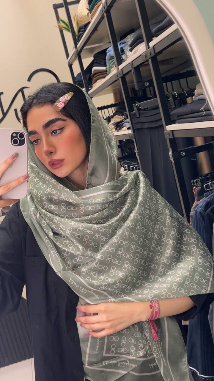 شال حریرچاپی پک سبز پاستیلی بسته10طرحی کد sh69 (عمده)