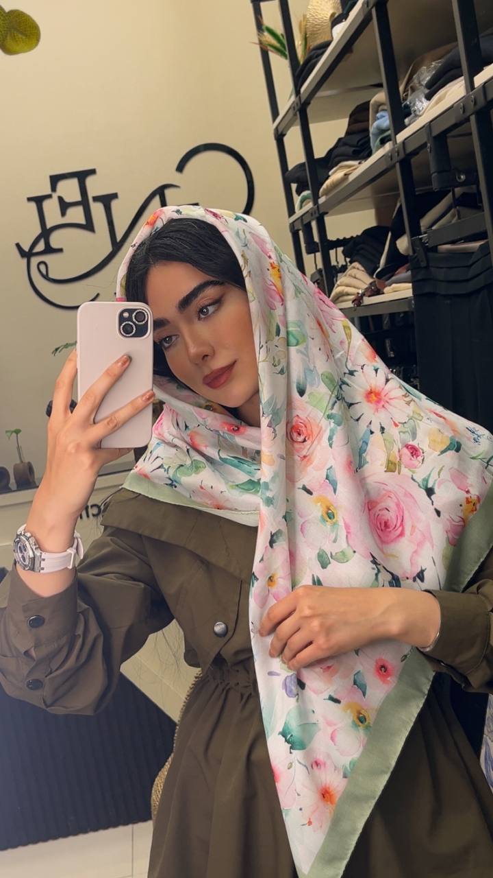 روسری نخی ابرنگی بسته8طرحی کد r92 (عمده)