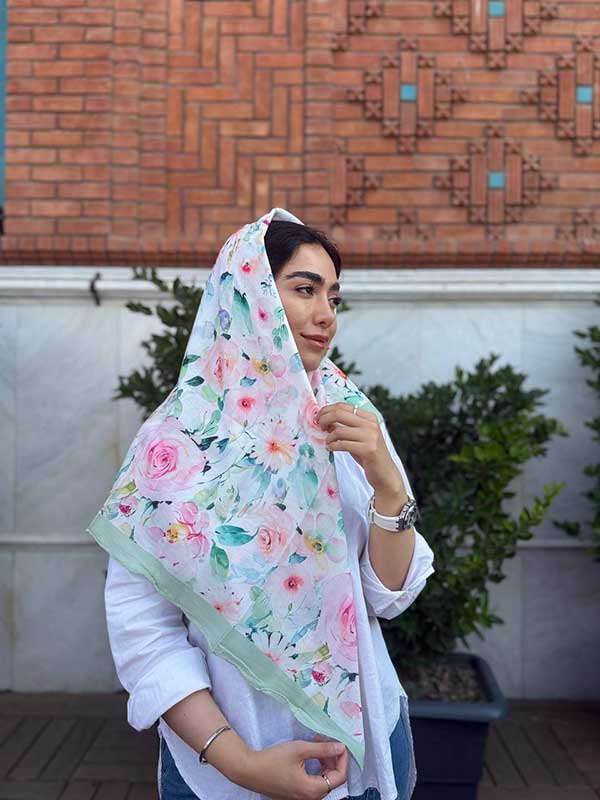 روسری کوپرا دورنگین نگین نقره ای و مشکی سری انتخابی کد rm22 (عمده)
