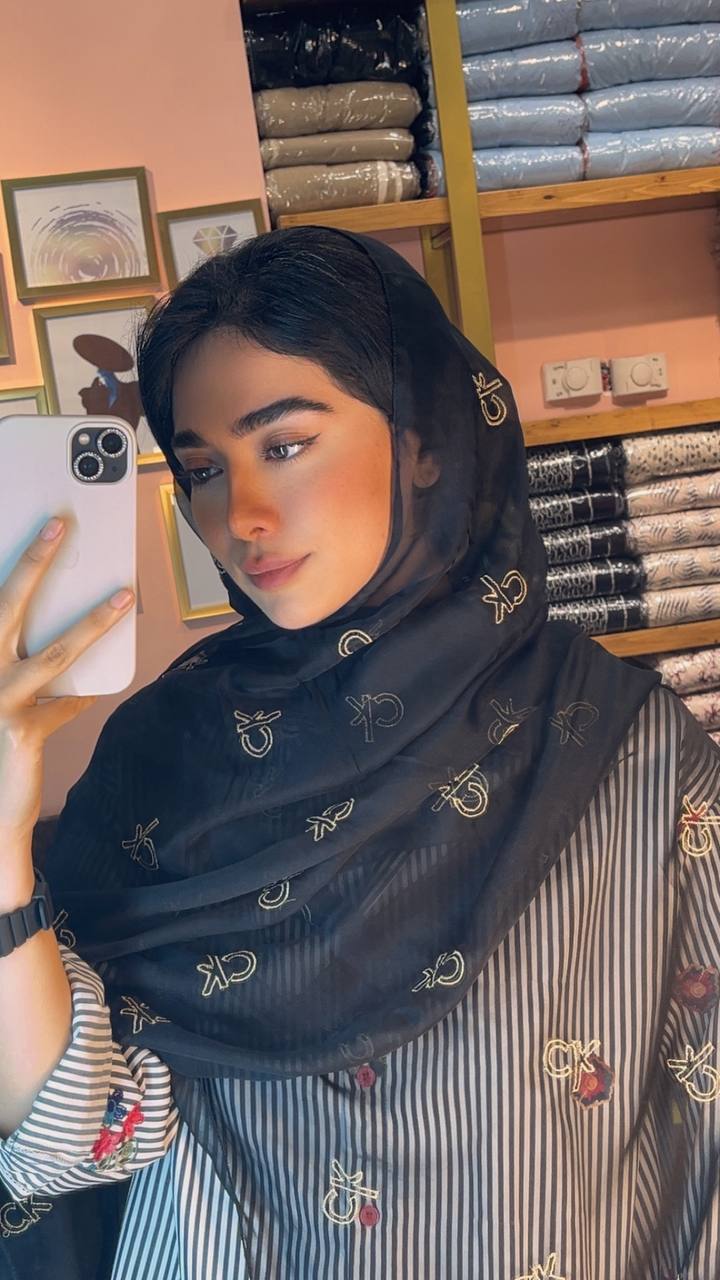 شال حریر گلدوزی بسته4طرحی کد sm82 (عمده)