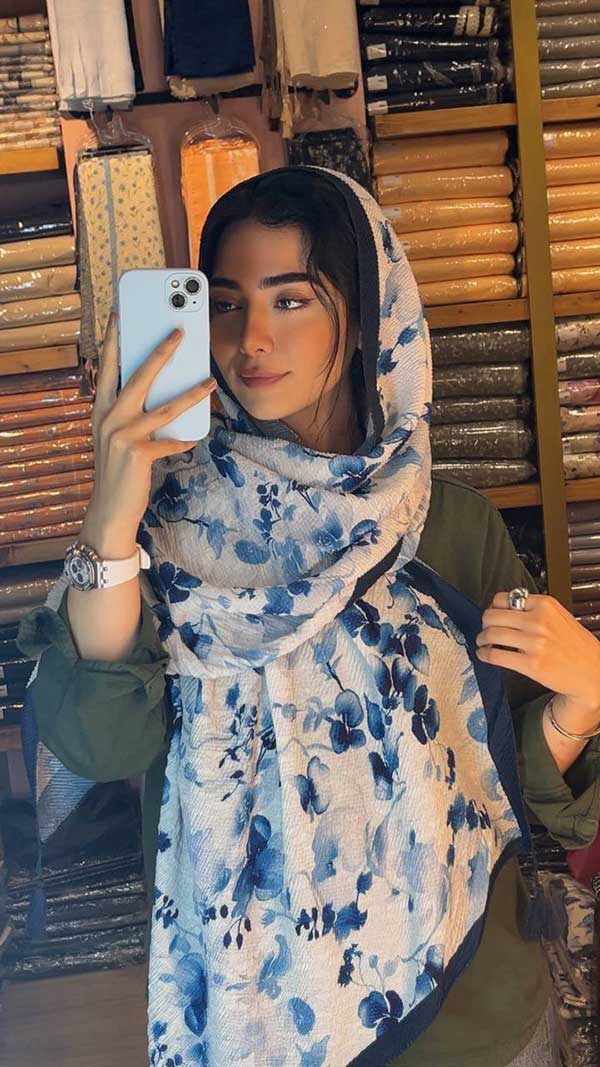 شال پلیسه پک سورمه ای بسته10طرحی کد sp74 (عمده)
