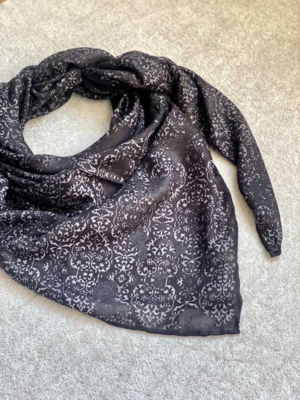 روسری گارزا دورنگ مختلف سری انتخابی کد r109 (عمده)
