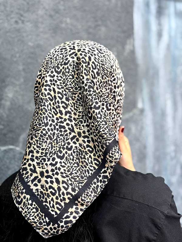 روسری پلنگی
