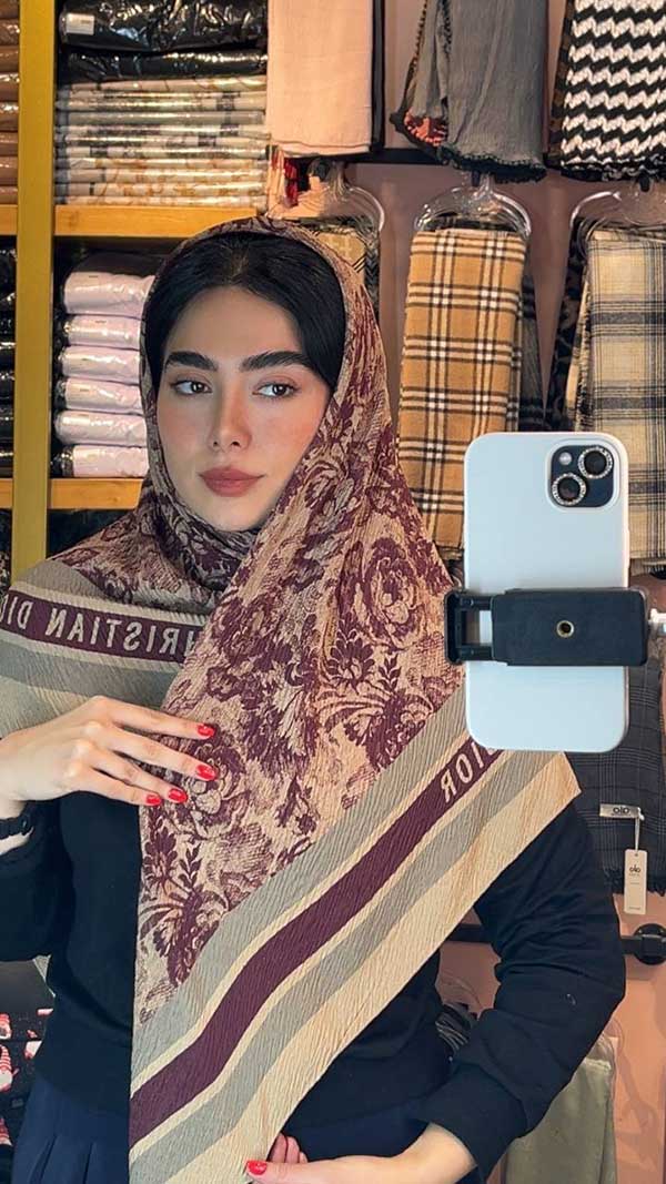 روسری پلیسه پاییزه بسته6رنگی کد r121 (عمده)
