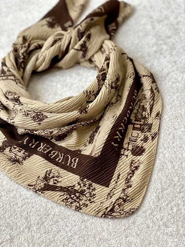 روسری پلیسه بسته2رنگی کد r124 (عمده)
