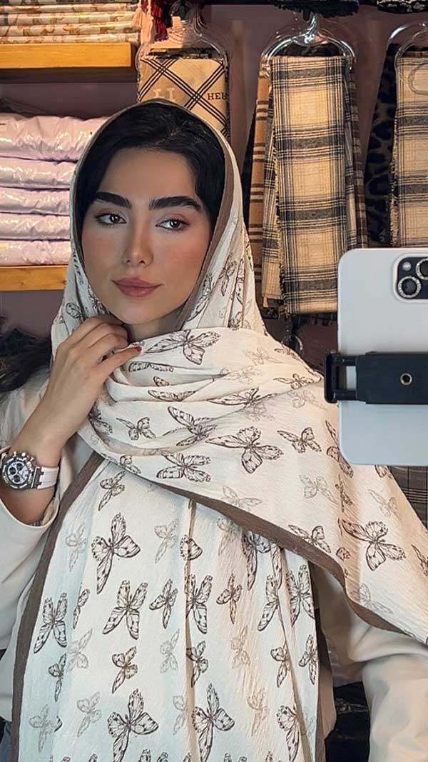 شال پلیسه پک کرم بسته10طرحی کد ps39 (عمده)

