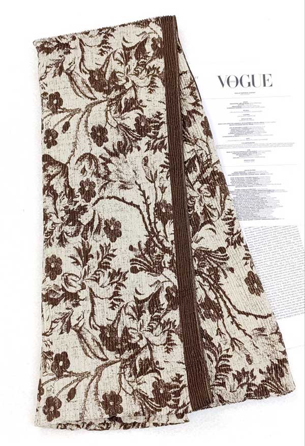 شال پلیسه پک قهوه ای بسته10طرحی کد ps40 (عمده)
