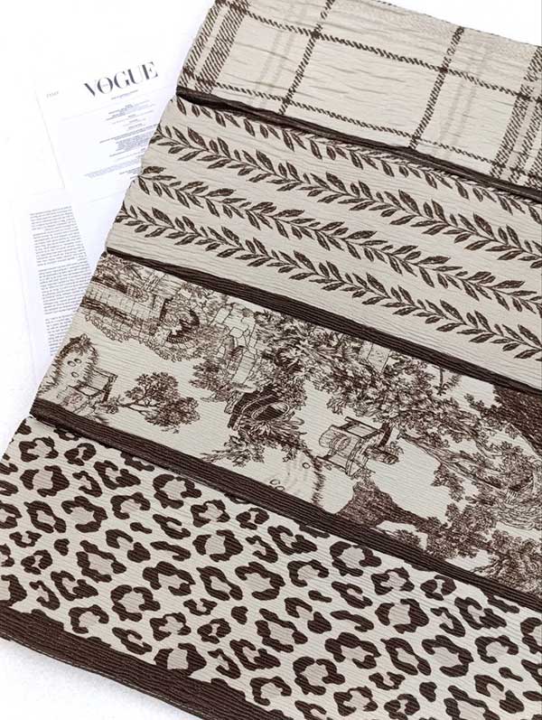 شال پلیسه پک قهوه ای بسته10طرحی کد ps40 (عمده)
