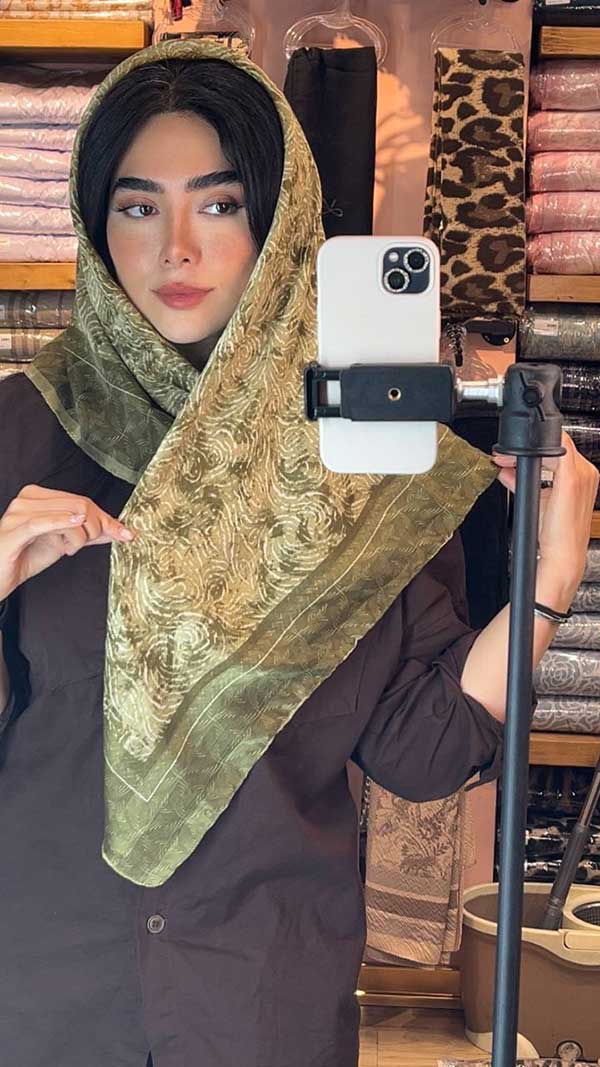 خرید عمده روسری چاپ خیس | قیمت همکاری
