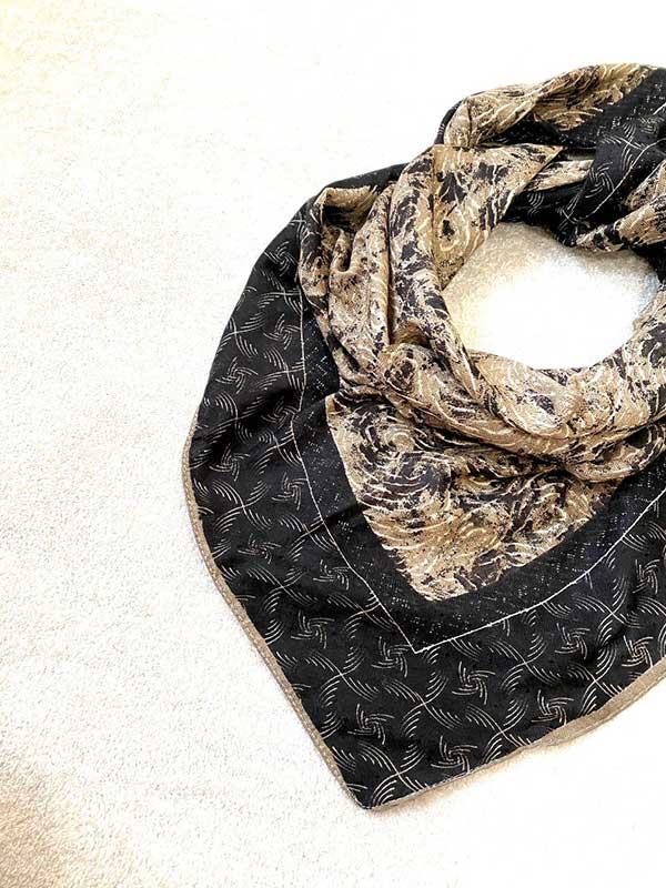 خرید عمده روسری چاپ خیس | قیمت همکاری
