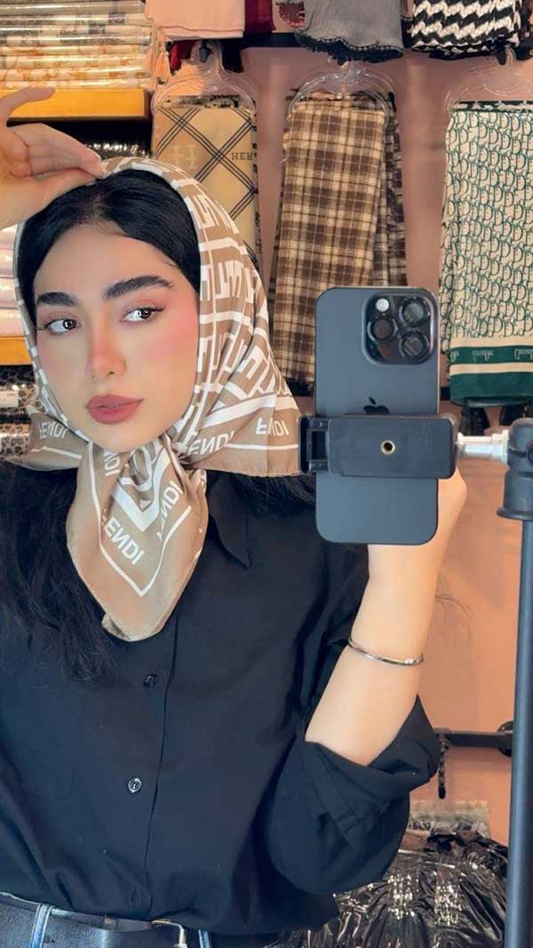 مینی اسکارف پک کرم بسته10طرحی کد mt94 (عمده)
