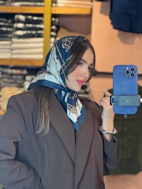 مینی اسکارف ابریشم توییل پک سورمه ای بسته6طرحی کدmt102 (عمده)
