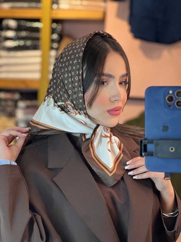 مینی اسکارف ابریشم توییل پک قهوه ای بسته6طرحی کد mt103 (عمده)
