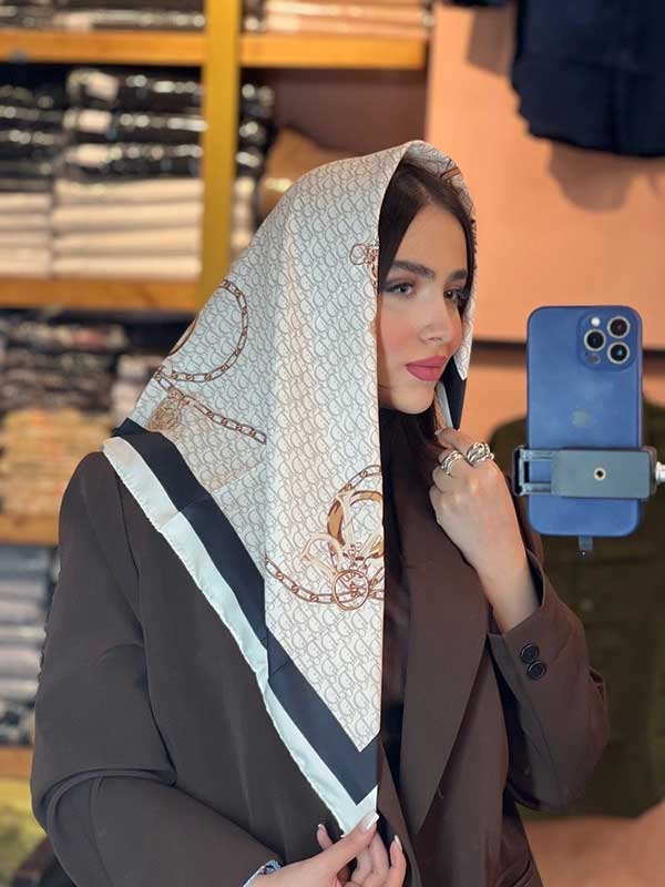 مینی اسکارف ابریشم بسته6رنگی کد mt105 (عمده)
